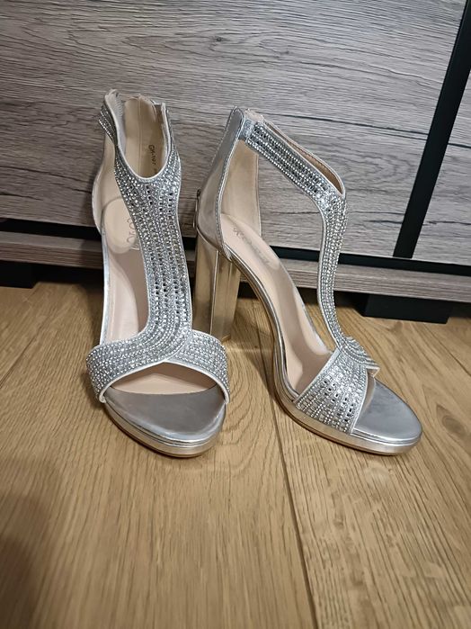 Sandale argintii