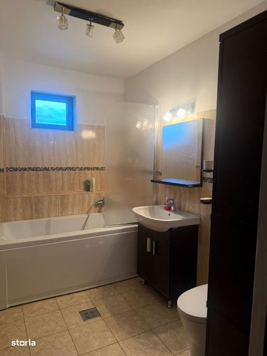 Apartament 3 camere, 100 mp utili, zona Ciuperca