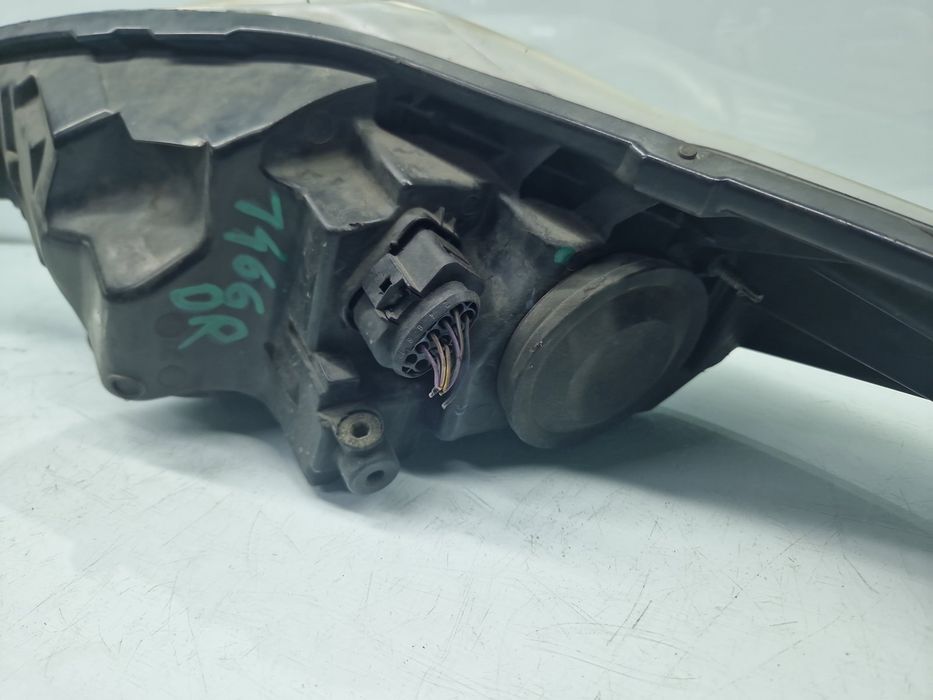 Far dreapta Ford Fiesta 6 [Fabr 2008-2019] 08-431-1187R