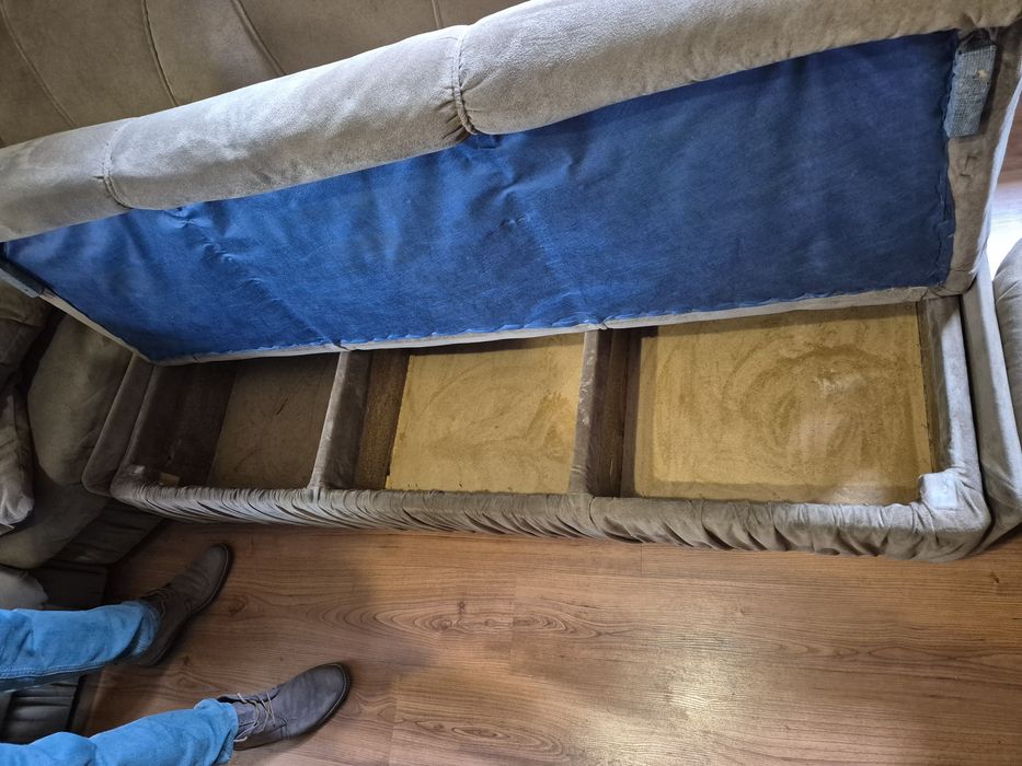 Диван от три части