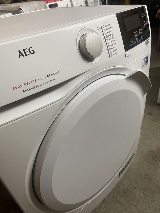 Сушилня AEG 8000, 8 кг., термопомпа. Инверторен мотор!