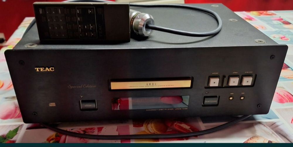 Продавам Teac VRDS 10 Special Editio.  ПРОМОЦИЯn