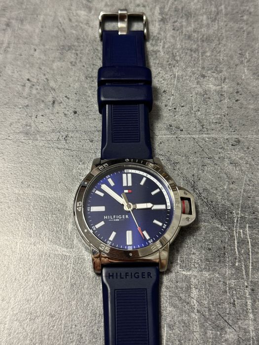 Ceas Tommy Hilfiger