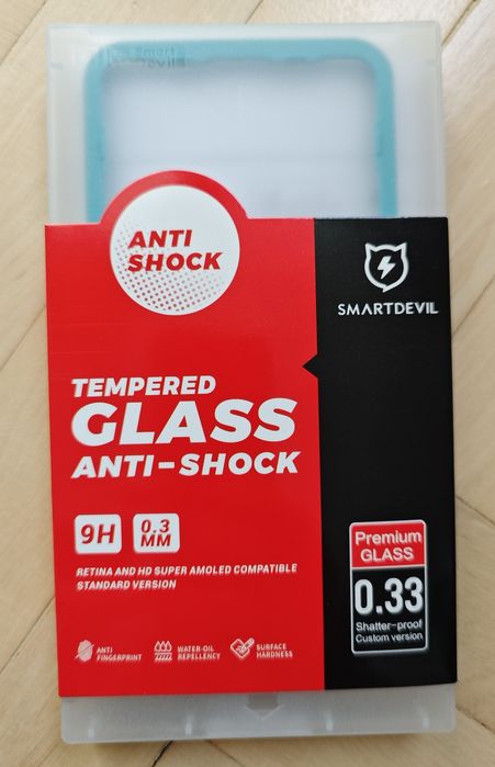 Продавам протектори за дисплей от закалено стъкло за Poco F2 Pro.