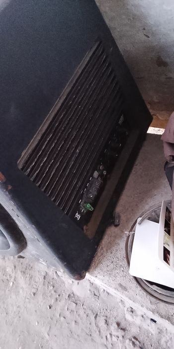 Продам колонки саббуфер