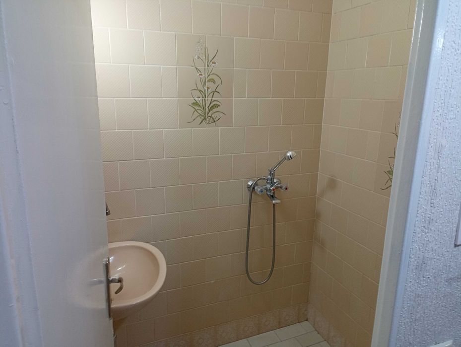 Дава се под наем Двустаен апартамент в Сливен, Сини камъни - 64 кв.м за 248.88 € - Снимка #3