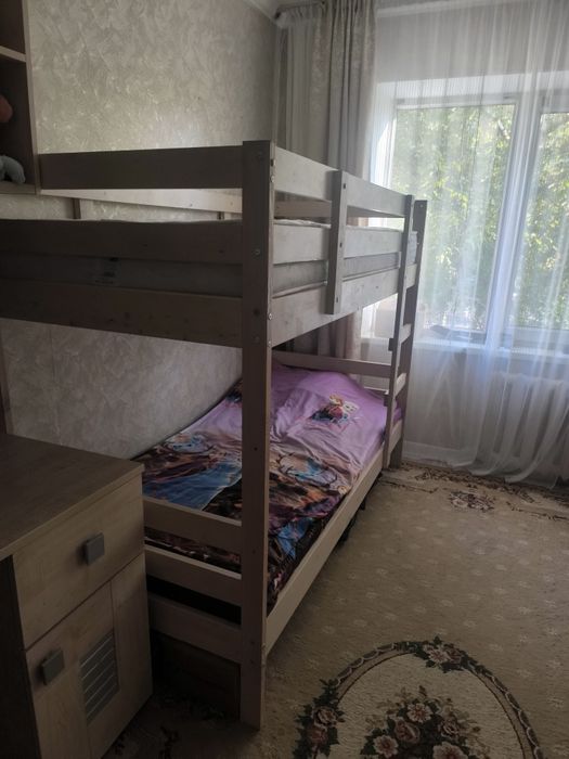 Продам двух ярусную кровать