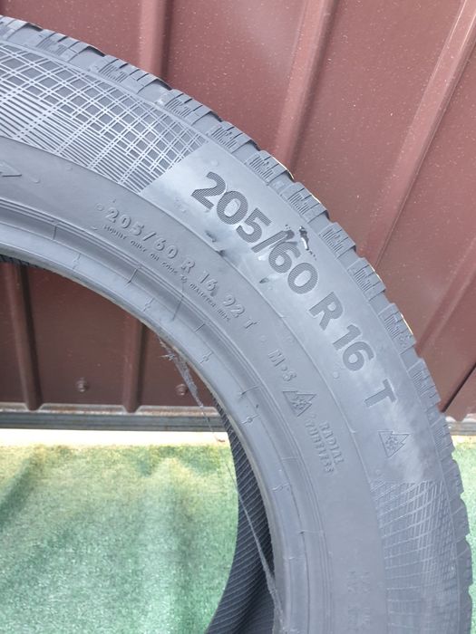 205.60.16 2x Hankook 2x Continental
