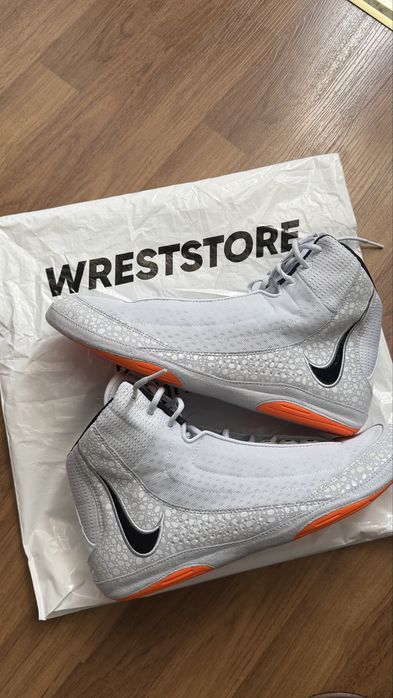 Продам борцовки Nike Inflict 4 SE оригинал новые стелька 31см