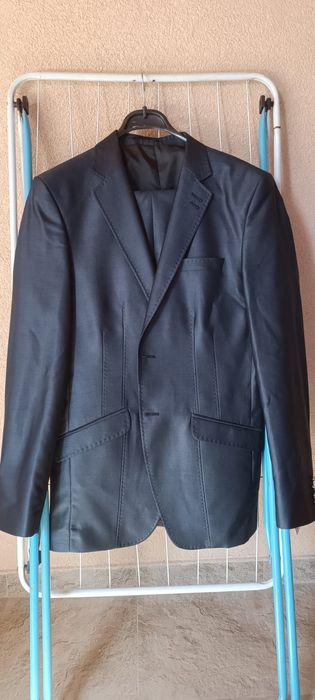 Ликвидация на мъжки костюми