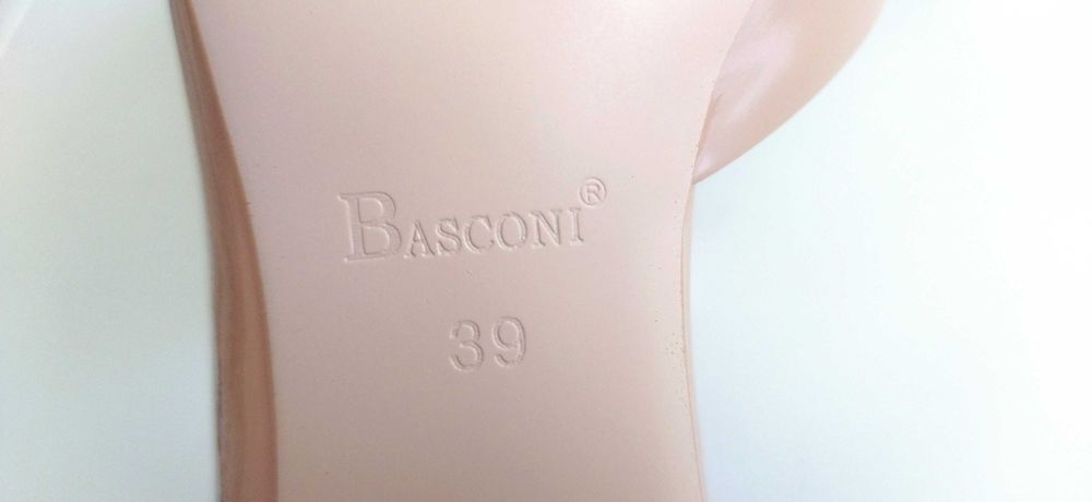 2Туфли"BaSConi"НатурКожа.Новые
