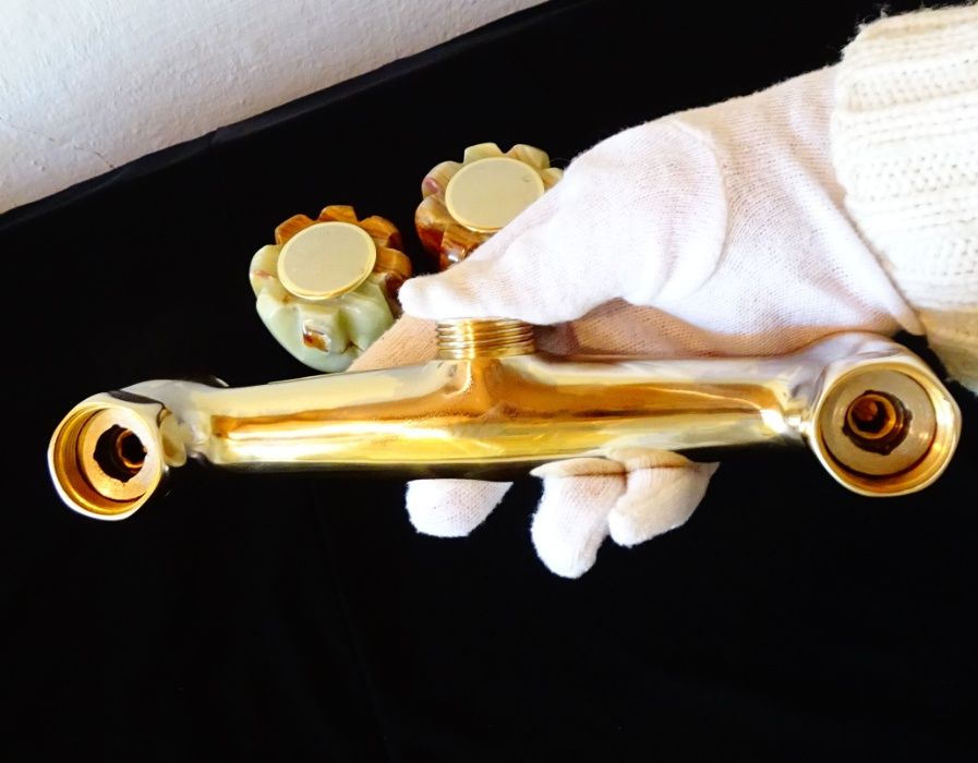 Италиански бронзов смесител с оникс.