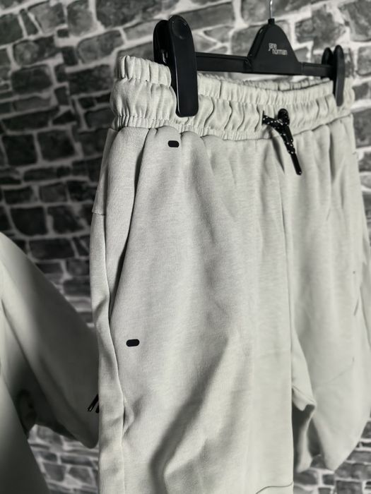 Nike Tech Fleece летен екип