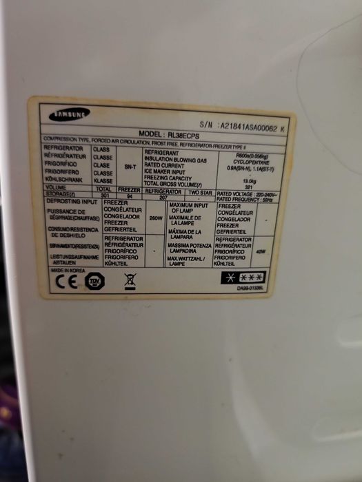 Frigider-functioneaza doar congelatorul