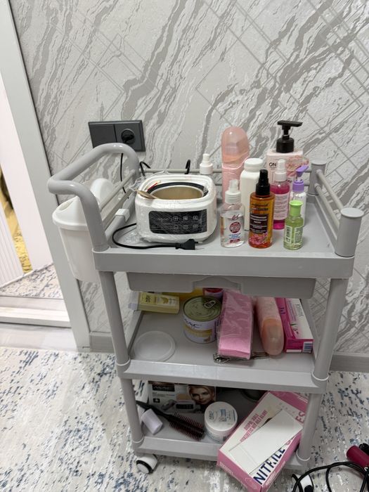 Salon buyumlari sotuvda