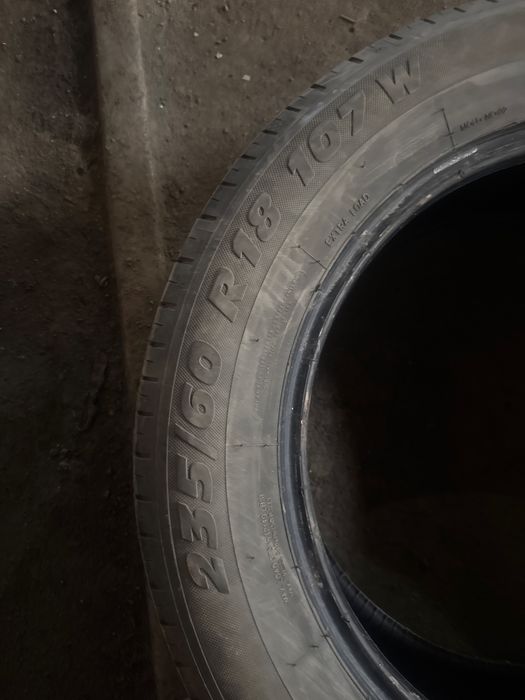 Продается резина 235/60. R18