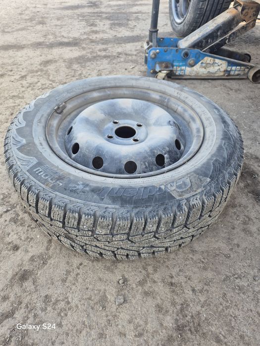 Продам шины с дискам ларгус