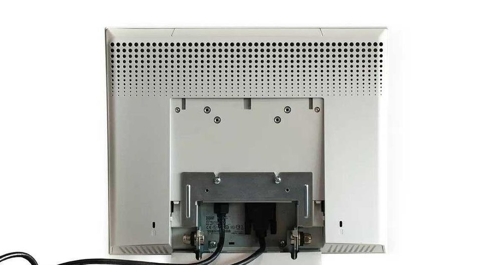 Тъч скрийн монитор Nixdorf BA83A/15" без стойка