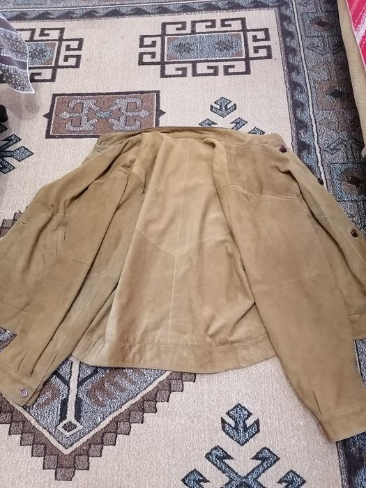 Haină de piele întoarsă (mărimea 58)