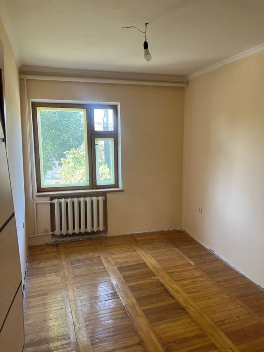 Продается 4,7 сот под строительство по горящей цене,срочно. Фасад 15,5