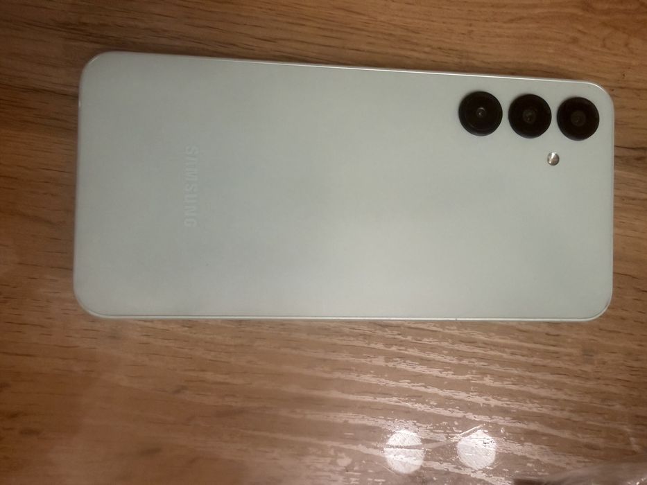 Продам срочно Samsung A16