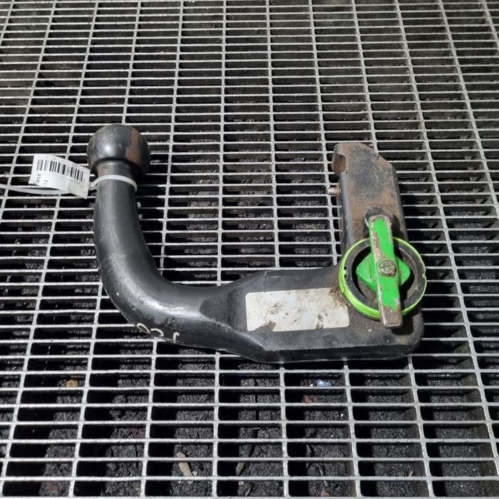 Carlig remorcare Mitsubishi Outlander Facelift 2009 - 2012 SUV 5 Usi (720)