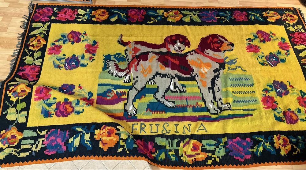 Covor/scoarta/kilim romanesc vechi-motiv figurativ unic