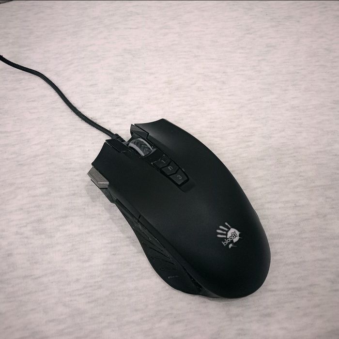 Bloody V9M, продам мышку