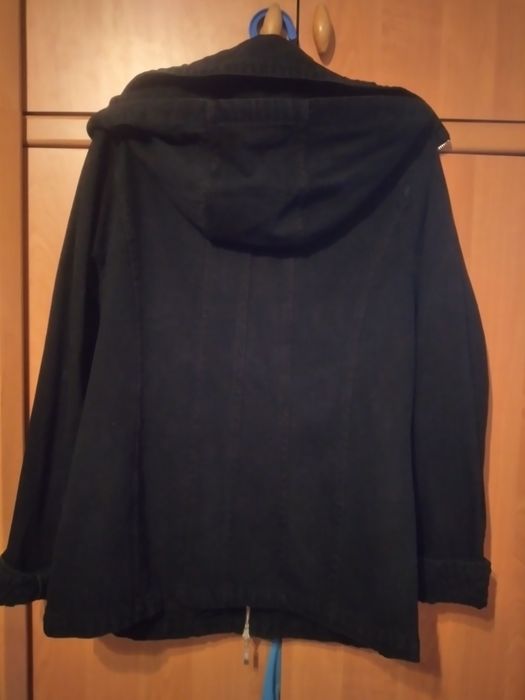 Осенняя куртка джинсовая.