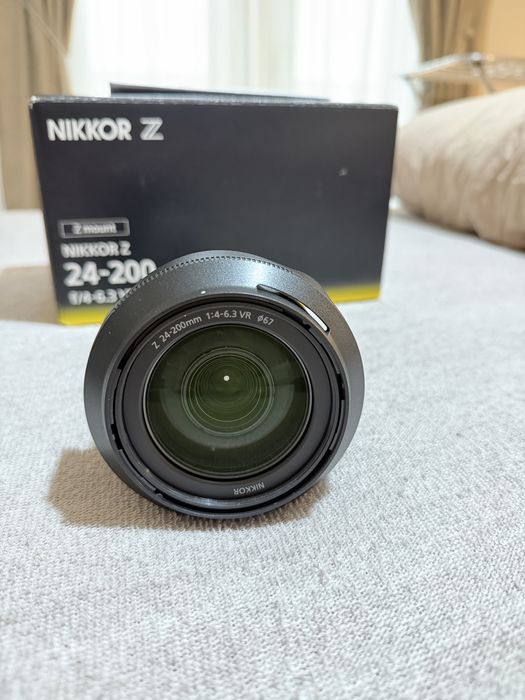 Obiectiv Nikon 24-200 mm, montura Z, VR