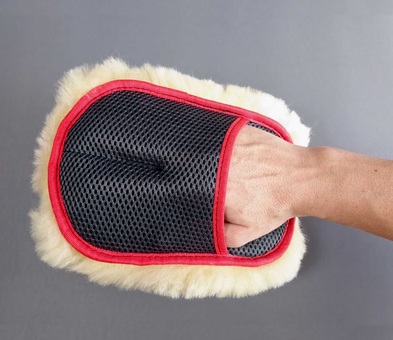 Професионална Ръкохватка / Гъба за Миене на Кола от Агнешка Вълна