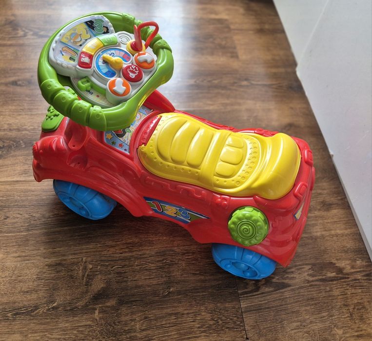Детска кола за игра Clementoni