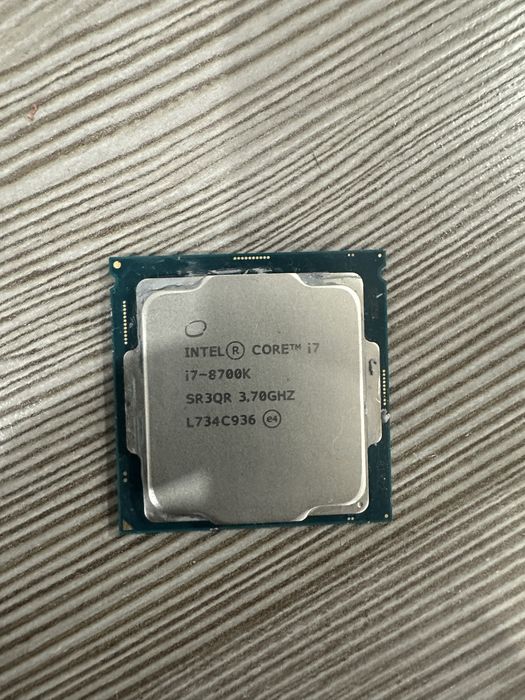Продам i7 8700k