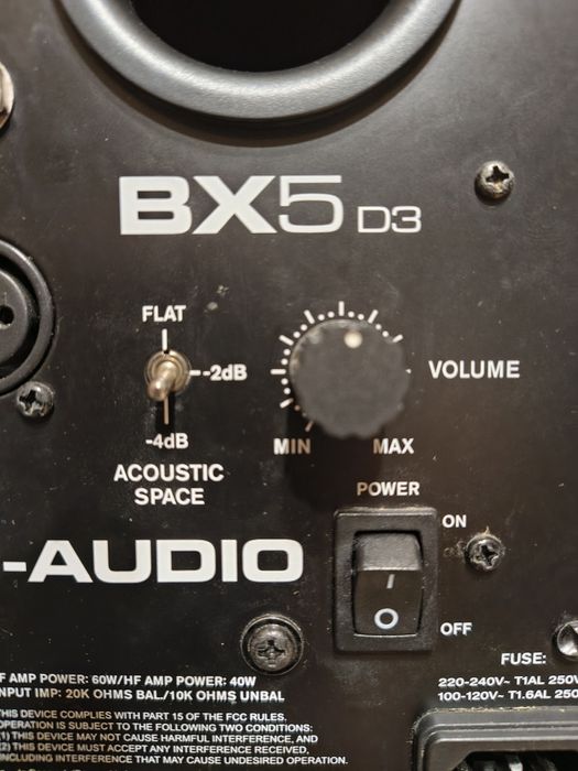 M-Audio BX5 D3 5″ Powered Studio Reference Monitor
