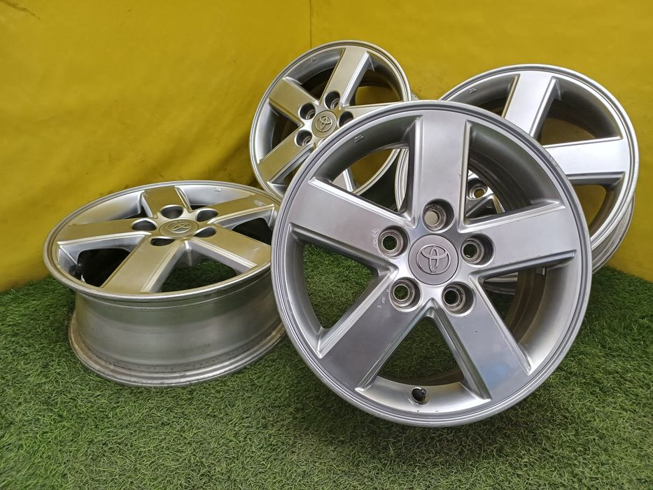 Диски R15 5x114.3 на Toyota и другие.