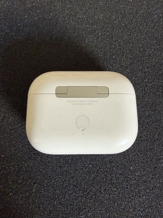 Airpods pro 2 ЛАЙТНИНГ кейс оригинал