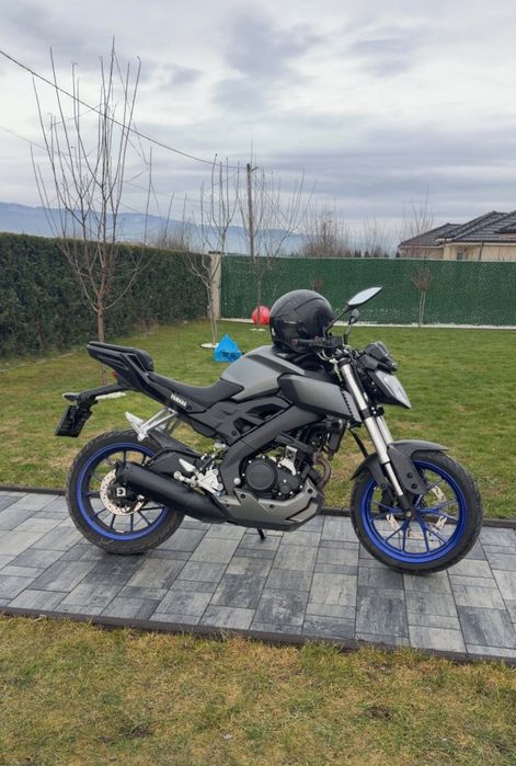 Motor yamaha MT 125