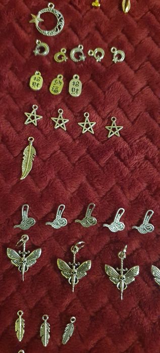 Set medalioane aurite și argintate