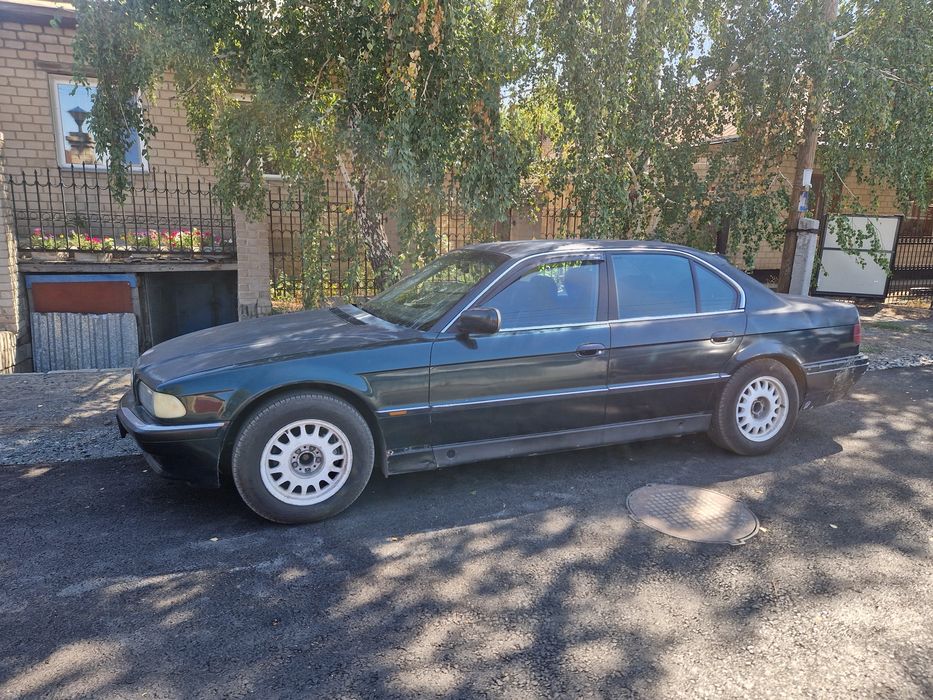 Продам бмв е38 728