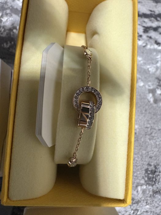 Vand bijuterii pandora si skagen