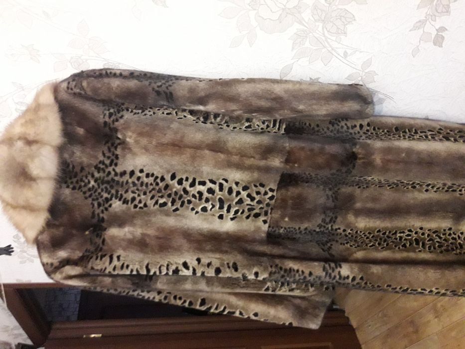 Продам шубу норковую!