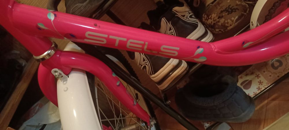 Продается детский  велосипед STELS