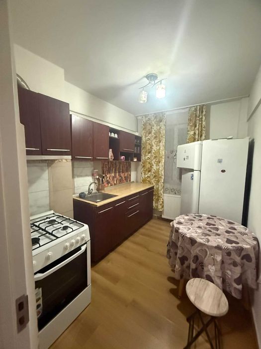Inchiriez Apartament 2 Camere