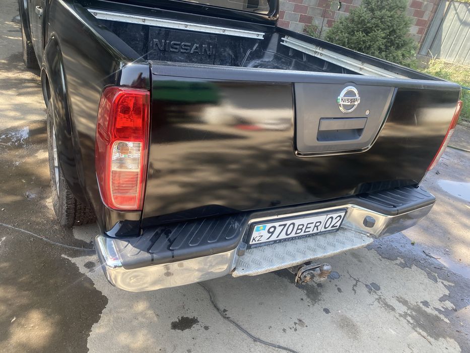 Нисан Навара 2010