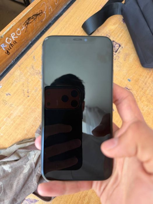 iPHONE xs 64gb black