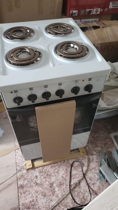 Продам новую электро плиту