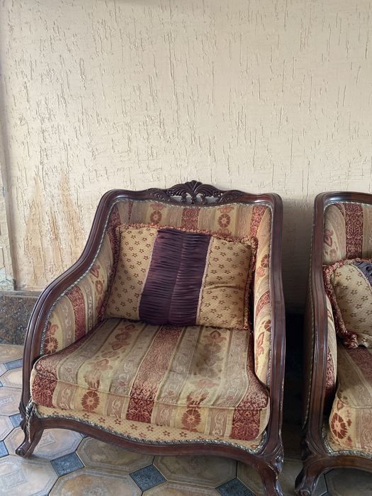 Королевский диван