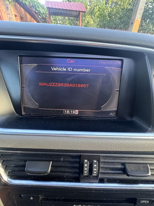 Audi Q5 2.0 TDI 170 CP quattro Automat • Panoramic • Piele • Navigație •