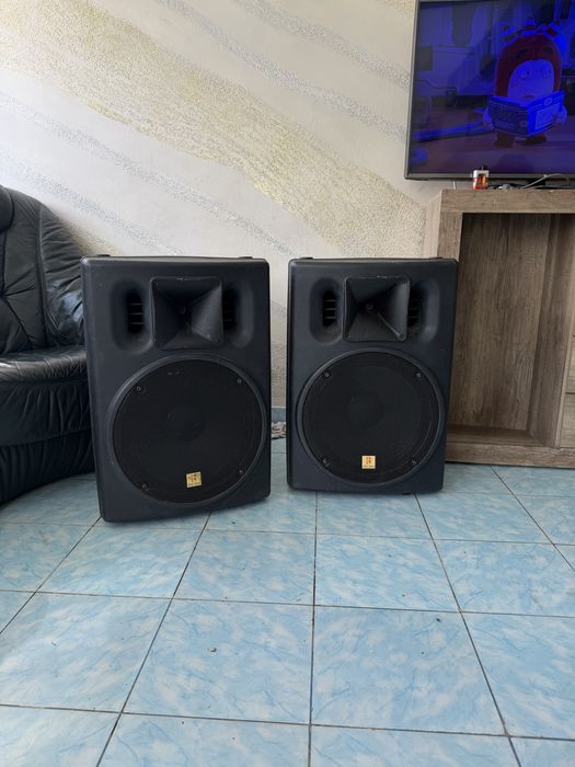 Pereche Boxe Active The Box PA502A – 400W (300W+100W) RMS – Stare Foarte Bună