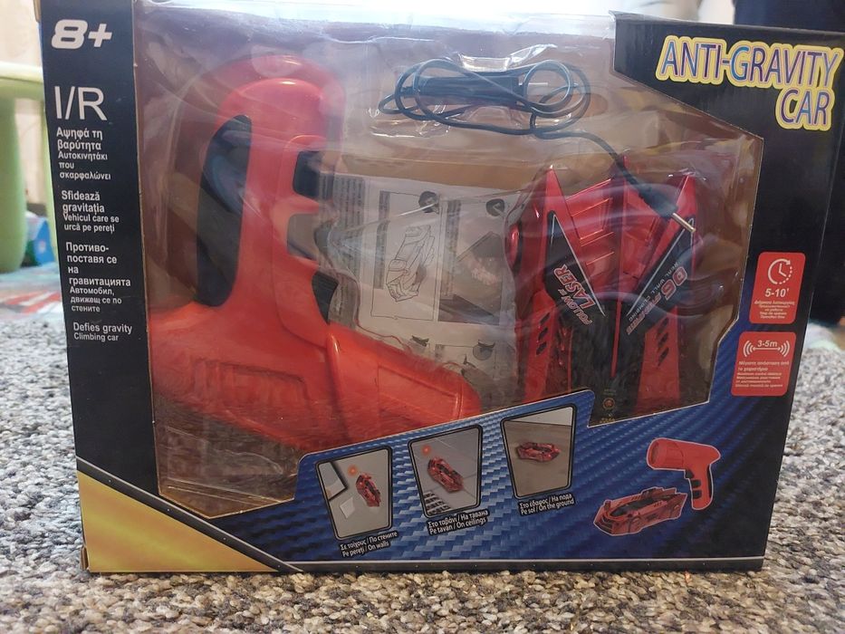 Vehicul cu Telecomanda Anti Gravity Rosu